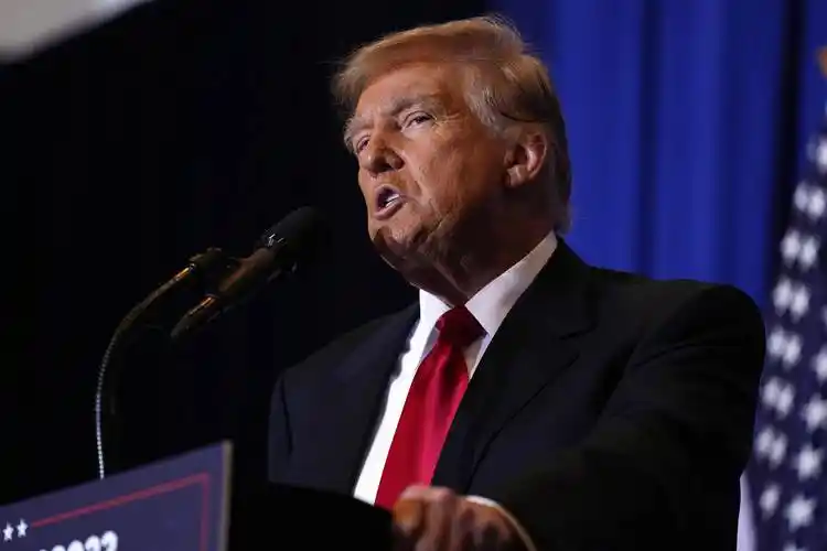 The White House said: Trump is considering regulating American software