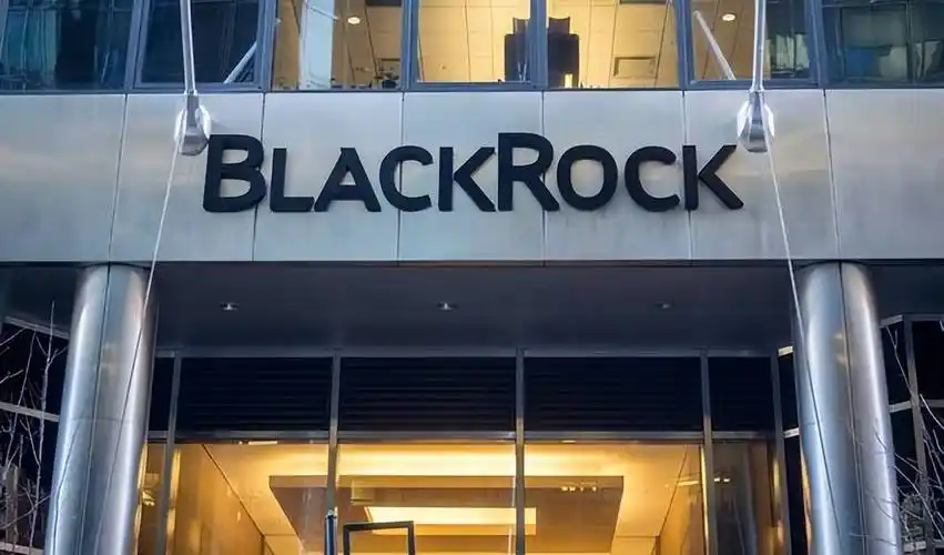 黑石私募信贷3年来首次出现月度亏损